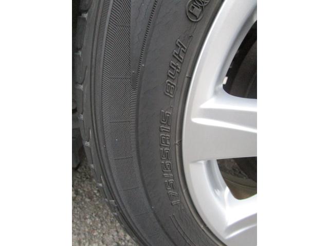 アクア Ｇ　プッシュスタート　ドライブレコーダー　ナビ　バックカメラ　Ｂｌｕｅｔｏｏｔｈアイドリングストップ　シートヒーター　運転席エアバック　助手席エアバック　盗難防止（19枚目）