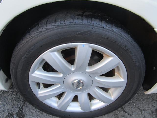 ティアナ ２５０ＸＶ　バックカメラ　ナビ　ＴＶ　パワーシート　プッシュスタート　ＥＴＣ　運転席エアバック　助手席エアバック　盗難防止　衝突安全ボディー（18枚目）