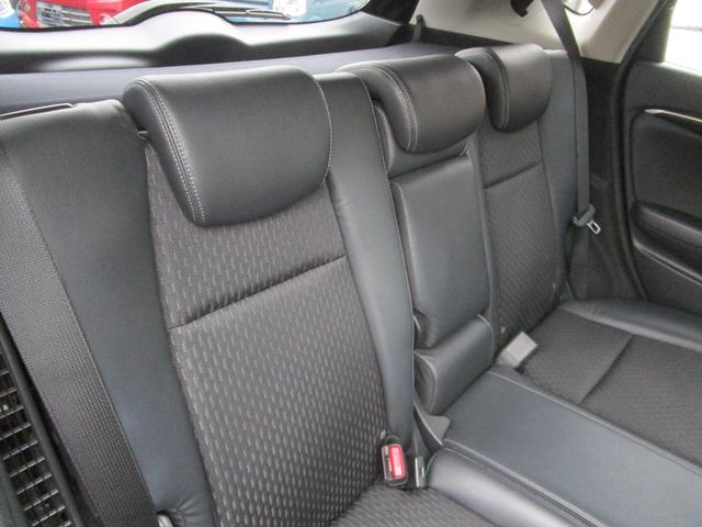 フィットハイブリッド Ｌパッケージ　プッシュスタート　バックカメラ　カーナビ　アイドリングストップ　スマートキー　ＬＥＤランプ　衝突安全ボディー　盗難防止　運転席エアバック　助手席エアバック（26枚目）