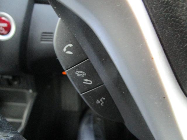 フィットハイブリッド Ｌパッケージ　プッシュスタート　バックカメラ　カーナビ　アイドリングストップ　スマートキー　ＬＥＤランプ　衝突安全ボディー　盗難防止　運転席エアバック　助手席エアバック（45枚目）