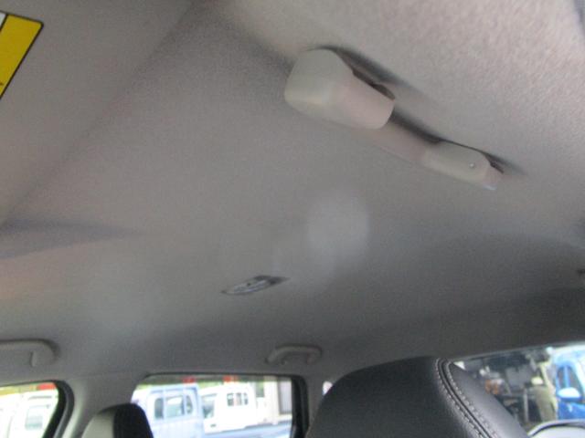 フィットハイブリッド Ｌパッケージ　プッシュスタート　バックカメラ　カーナビ　アイドリングストップ　スマートキー　ＬＥＤランプ　衝突安全ボディー　盗難防止　運転席エアバック　助手席エアバック（67枚目）