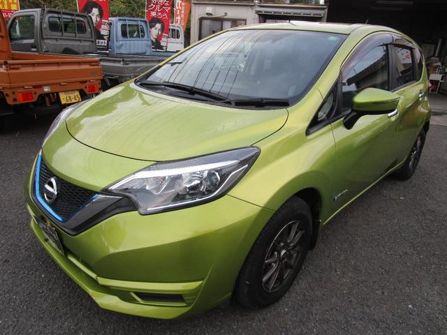 ノート ｅ－パワー　Ｘ　スマートキー　プッシュスタート　オートエアコン　ナビＴＶ　オートライト　運転席エアバッグ　助手席エアバッグ　ＡＢＳ　盗難防止システム（4枚目）