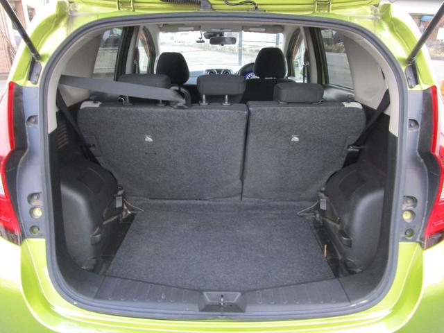 ノート ｅ－パワー　Ｘ　スマートキー　プッシュスタート　オートエアコン　ナビＴＶ　オートライト　運転席エアバッグ　助手席エアバッグ　ＡＢＳ　盗難防止システム（11枚目）