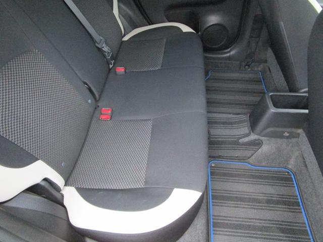 ノート ｅ－パワー　Ｘ　スマートキー　プッシュスタート　オートエアコン　ナビＴＶ　オートライト　運転席エアバッグ　助手席エアバッグ　ＡＢＳ　盗難防止システム（27枚目）