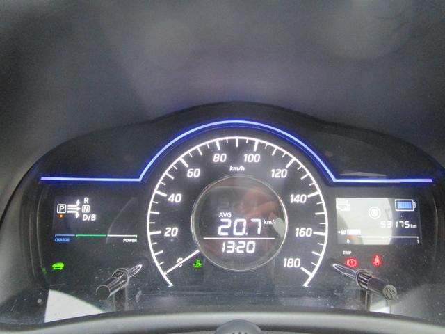 ノート ｅ－パワー　Ｘ　スマートキー　プッシュスタート　オートエアコン　ナビＴＶ　オートライト　運転席エアバッグ　助手席エアバッグ　ＡＢＳ　盗難防止システム（38枚目）