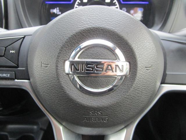 ノート ｅ－パワー　Ｘ　スマートキー　プッシュスタート　オートエアコン　ナビＴＶ　オートライト　運転席エアバッグ　助手席エアバッグ　ＡＢＳ　盗難防止システム（42枚目）