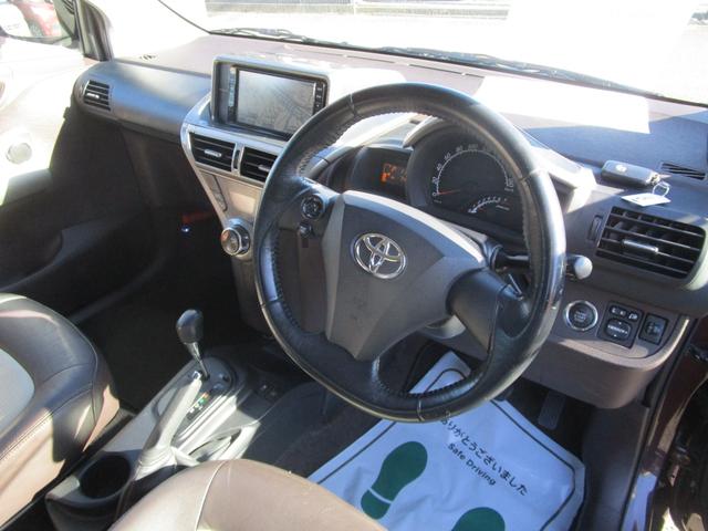 iQ 100G レザーパッケージ プッシュスタート HDDナビ TV(22枚目)