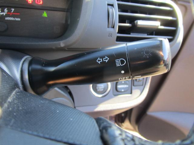 iQ 100G レザーパッケージ プッシュスタート HDDナビ TV(36枚目)