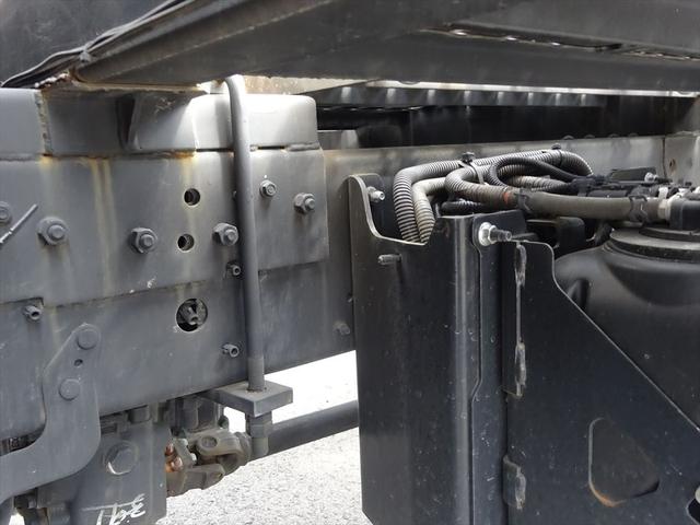 ヒノレンジャー 車輌運搬車　ハイルーフ　ラジコン　歩み板　ウインチ　細谷車体Ｒ０２－０１５（Ｒ０２）　ミッション６ＭＴ　２４０ｐｓ　積載２．５ｔ（22枚目）