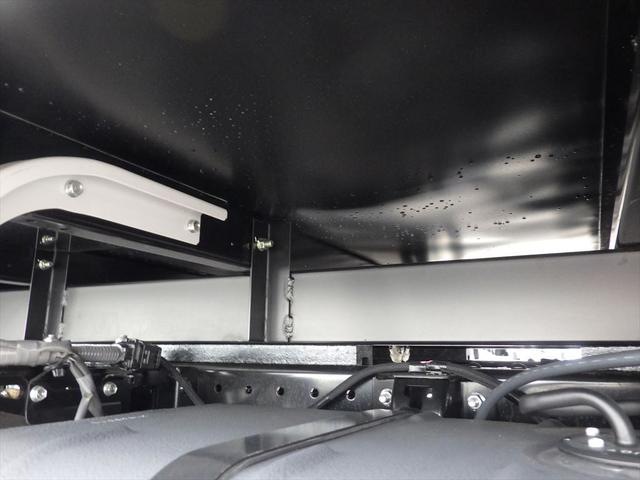 デュトロ ドライバン　標準ロング　全低床　スライドサイドドア　１５０ｐｓ　ＡＴ　積載２ｔ（21枚目）