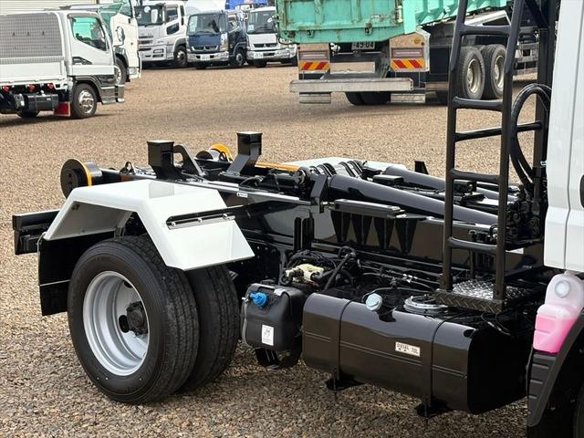 キャンター アームロール　未使用　３ｔ４ナンバー　新明和ＣＣＡ２３－１２　５ＭＴ　１５０ｐｓ（7枚目）