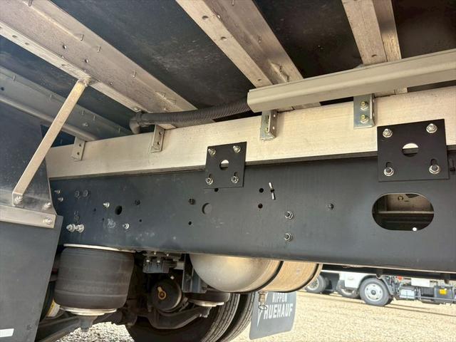 フォワード ウイング　増トン　６２ワイド　ハイルーフ　リアエアサス　フルハーフＤＭＷ　６ＭＴ　２４０ｐｓ　積載８．１ｔ（17枚目）