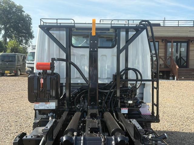 キャンター アームロール　未使用　新明和ＣＣＡ２３ー１２　５ＭＴ　１５０ｐｓ　積載３ｔ（9枚目）