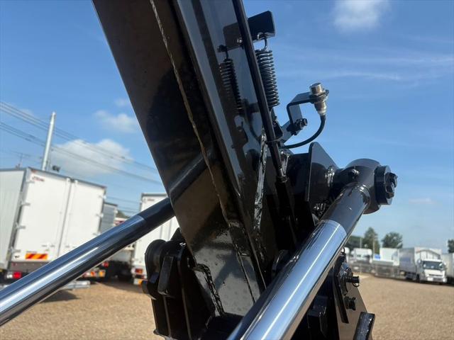 キャンター アームロール　未使用　新明和ＣＣＡ２３ー１２　５ＭＴ　１５０ｐｓ　積載３ｔ（15枚目）