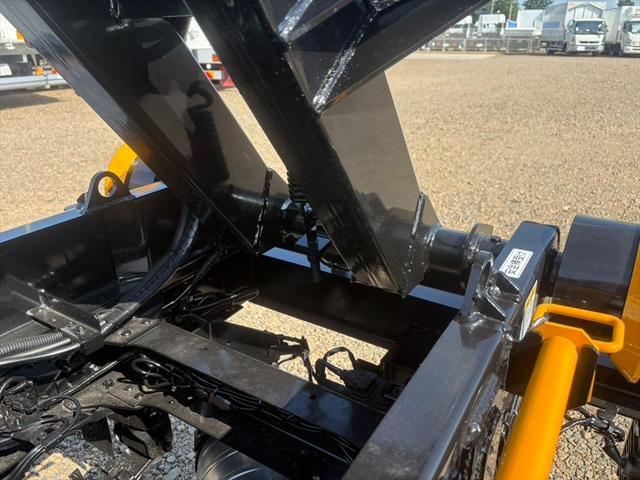 キャンター アームロール　未使用　新明和ＣＣＡ２３ー１２　５ＭＴ　１５０ｐｓ　積載３ｔ（16枚目）