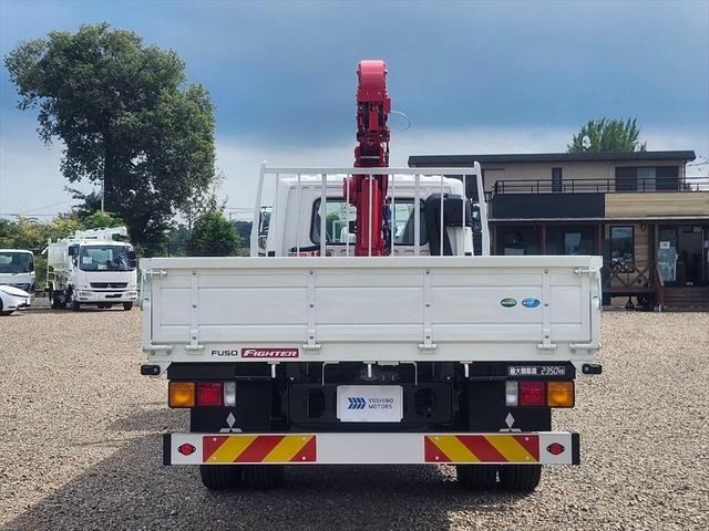 ファイター クレーン付平ボディー　未使用　標準巾　４段　ラジコン　ユニックＵＲＧ３７４Ａ　６ＭＴ　２４０ｐｓ　積載２．３５ｔ（13枚目）