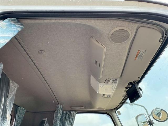 ファイター クレーン付平ボディー　未使用　標準巾　４段　ラジコン　ユニックＵＲＧ３７４Ａ　６ＭＴ　２４０ｐｓ　積載２．３５ｔ（26枚目）