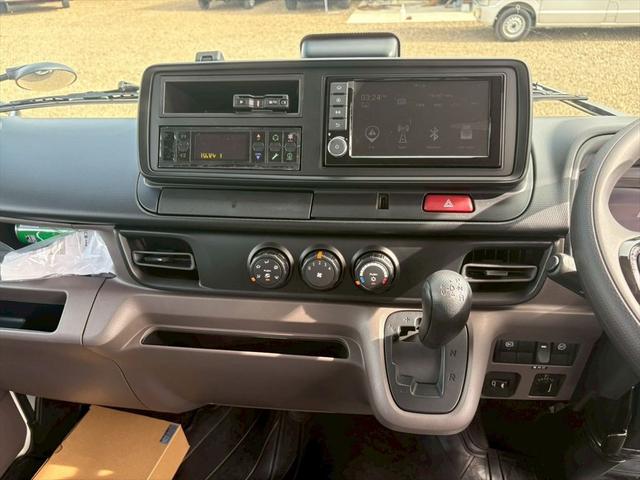 キャンター 冷蔵冷凍車　未使用　ショート　スライドＳＤ　全低床　東プレＸＶ２２ＬＯＣーＰ　ＤＵＯＮＩＣ　１３０ｐｓ　積載２ｔ（24枚目）