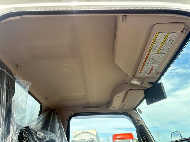 キャンター 冷蔵冷凍車　未使用　ショート　スライドＳＤ　全低床　東プレＸＶ２２ＬＯＣーＰ　ＤＵＯＮＩＣ　１３０ｐｓ　積載２ｔ（26枚目）