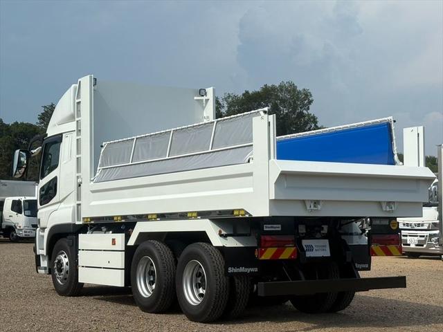 スーパーグレート ダンプ　未使用　プレミアムライン　ハイルーフ　自動シート　メッキ　新明和ＤＲＳ１１ー０２ＳＣ　シフトパイロット　３９４ｐｓ　積載８．４ｔ（5枚目）