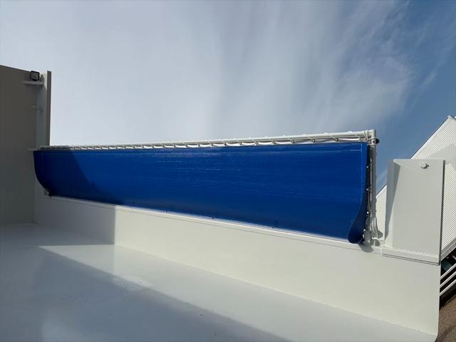 スーパーグレート ダンプ　未使用　プレミアムライン　ハイルーフ　自動シート　メッキ　新明和ＤＲＳ１１ー０２ＳＣ　シフトパイロット　３９４ｐｓ　積載８．４ｔ（12枚目）