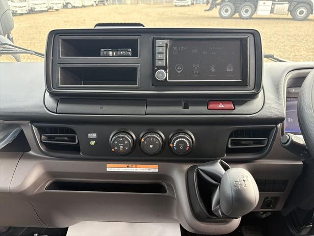 キャンター クレーン付平ボディー　未使用　ワイドロング　４段　ラジコン　パブコ　タダノＴＭーＺＸ２９４ＨＲＳＡ　５ＭＴ　１５０ｐｓ　積載３．３５ｔ（24枚目）