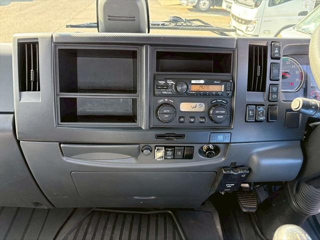 フォワード 平ボディー 自社レンタUP 標準巾 パブコ 6MT 210ps 積載3.85t(24枚目)