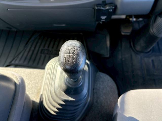 フォワード 平ボディー 自社レンタUP 標準巾 パブコ 6MT 210ps 積載3.85t(25枚目)