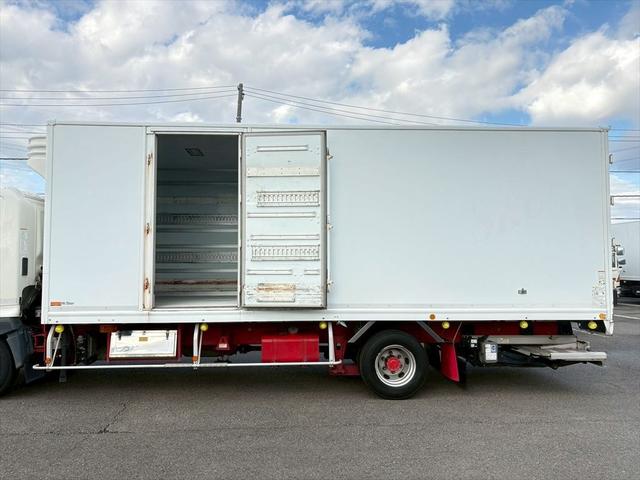 ヒノレンジャー 冷蔵冷凍車Ｐ／Ｇ　標準巾　リアエアサス　格納ゲート　片開きＳＤ　トランテックス　菱重ＴＤＪＳ５０Ａ－Ｌ　プロシフト　２１０ｐｓ　積載２．７５ｔ（16枚目）