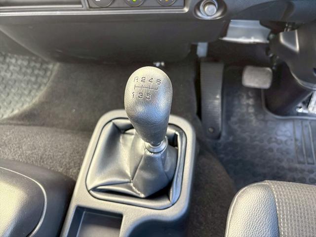 ファイター クレーン付平ボディー 自社レンタUP 増トン 4段 ラジコン トーヨー タダノTM-ZX364HRSA 6MT 240ps 積載7.5t(25枚目)