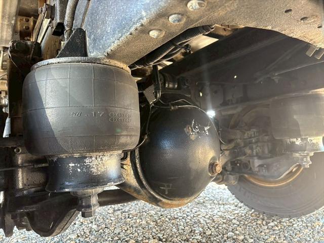 コンドル ウイング 72ワイド リアエアサス フルハーフDMT 6MT 210ps 積載1.95t(19枚目)