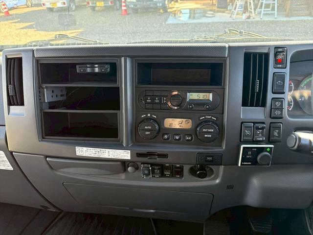 コンドル ウイング 72ワイド リアエアサス フルハーフDMT 6MT 210ps 積載1.95t(24枚目)