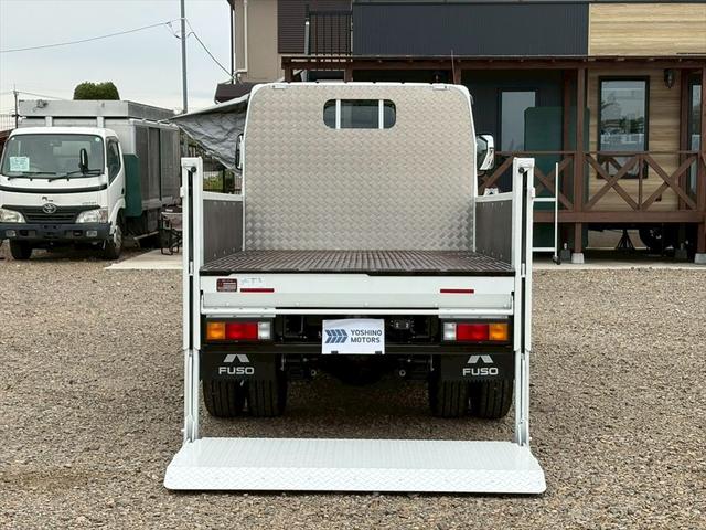 キャンター 平ボディー　未使用　カスタム　ショート　垂直ゲート　全低床　パブコ　ＤＵＯＮＩＣ　１５０ｐｓ　積載２ｔ（13枚目）