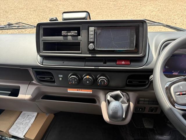 キャンター クレーン付平ボディー 未使用 ワイドロング 4段 ラジコン パブコ タダノTMーZX294HRSA 5MT 150ps 積載3t(24枚目)