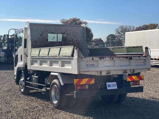 フォワード ダンプ 極東DD04-35 6MT 190ps 積載3.65t(5枚目)