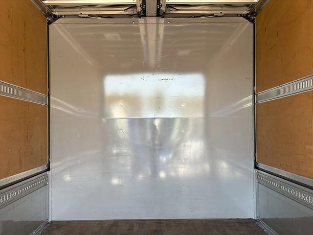 フォワード ウイング　増トン　６２ワイド　ハイルーフ　リアエアサス　フルハーフＤＭＷ　６ＭＴ　２４０ｐｓ　積載８ｔ（9枚目）