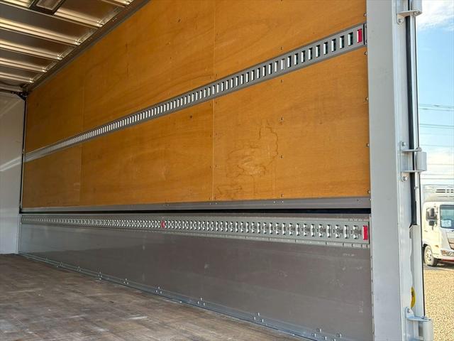 フォワード ウイング　増トン　６２ワイド　ハイルーフ　リアエアサス　フルハーフＤＭＷ　６ＭＴ　２４０ｐｓ　積載８ｔ（12枚目）