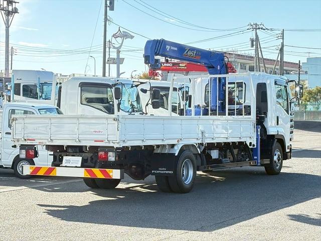 フォワード クレーン付平ボディー　自社レンタＵＰ　標準巾　４段　ラジコン　タダノＴＭ－ＺＸ３６４ＨＲＳＡ　６ＭＴ　２１０ｐｓ　積載２．４５ｔ（6枚目）