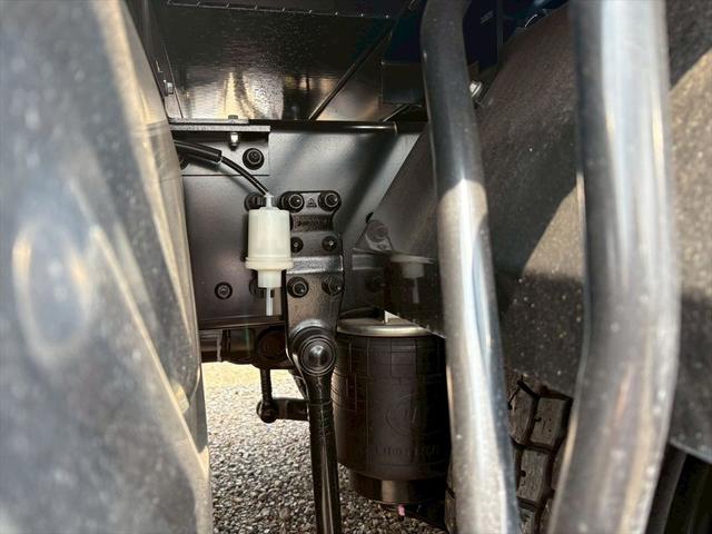 クオン トラクタ(2デフ) ハイルーフ リアエアサス 流体式リターダ 一括緩和 ソーシンUー20-A ESCOT 530ps 積載18t(17枚目)