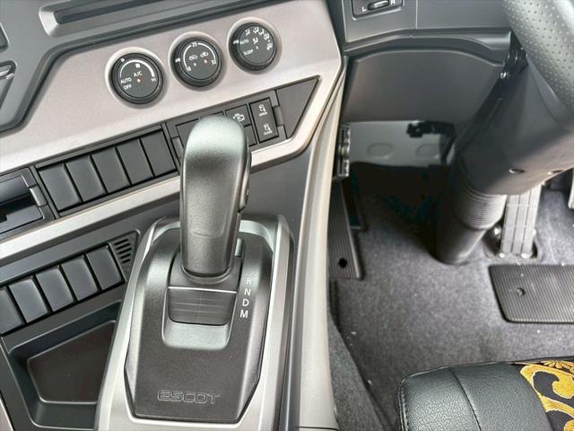 クオン トラクタ(2デフ) ハイルーフ リアエアサス 流体式リターダ 一括緩和 ソーシンUー20-A ESCOT 530ps 積載18t(25枚目)