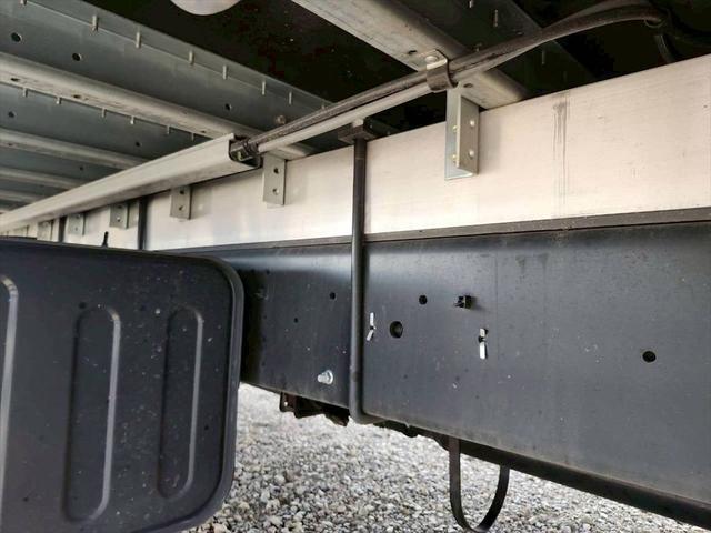 フォワード ウイング　増トンワイド　ハイルーフ　リアエアサス　フルハーフＤＭＷ　６ＭＴ　２４０ｐｓ　積載７．１ｔ（17枚目）