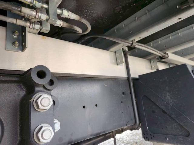 フォワード ウイング　増トンワイド　ハイルーフ　リアエアサス　フルハーフＤＭＷ　６ＭＴ　２４０ｐｓ　積載７．１ｔ（18枚目）