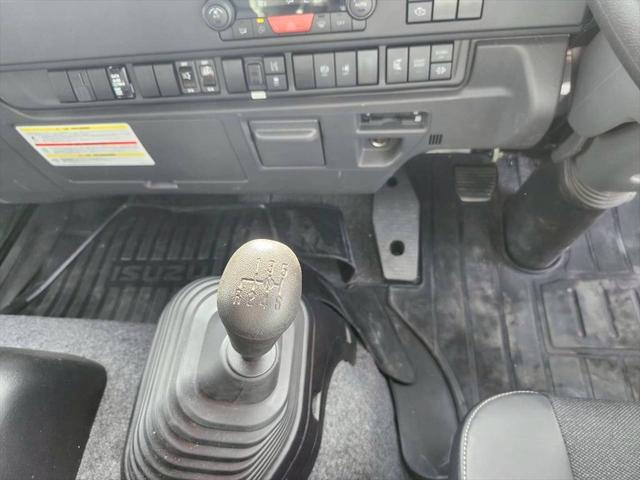 フォワード ウイング　増トンワイド　ハイルーフ　リアエアサス　フルハーフＤＭＷ　６ＭＴ　２４０ｐｓ　積載７．１ｔ（25枚目）