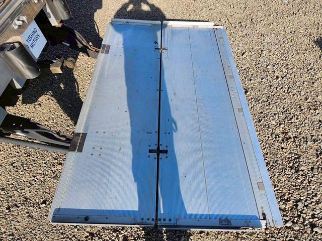 ギガ ウイングP/G ハイルーフ リアエアサス 格納ゲート 4軸低床 フルハーフDKL スムーサーG 380ps 積載13.3t(14枚目)