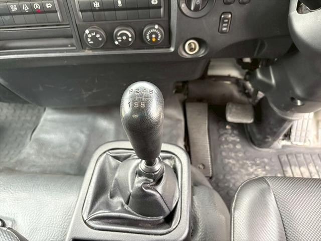 ファイター 塵芥車 プレス式 8.7立米 連続スイッチ 新明和GT084ー5734WP 6MT 170ps 積載1.8t(25枚目)