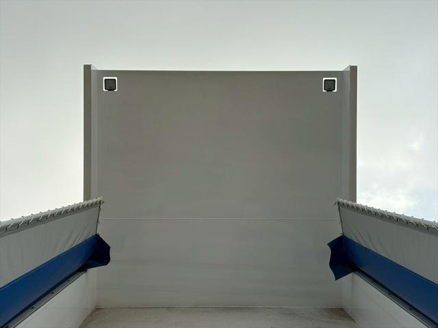 プロフィア ダンプ 未使用 ハイルーフ リターダ 自動シート 新明和DR12ー02SC 7MT 380ps 積載9.7t(9枚目)