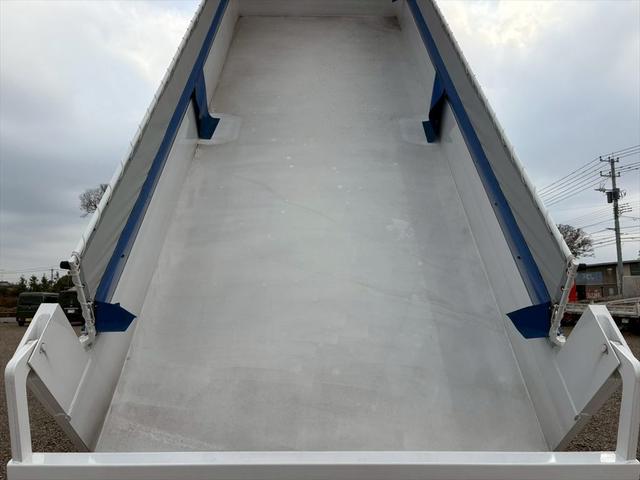 プロフィア ダンプ 未使用 ハイルーフ リターダ 自動シート 新明和DR12ー02SC 7MT 380ps 積載9.7t(10枚目)