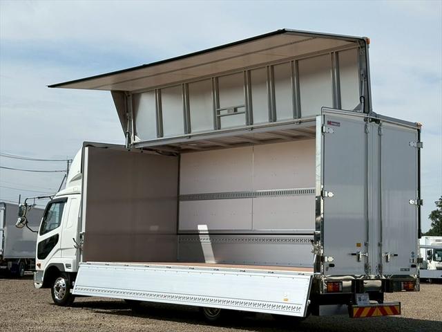 ファイター ウイング車　未使用　６２ワイド　リアエアサス　パブコ　６ＭＴ　２４０ｐｓ　積載２．７ｔ（14枚目）