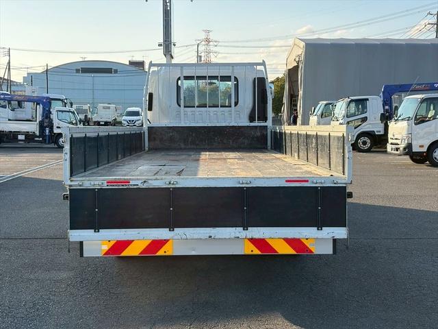 フォワード 平ボディー　自社レンタＵＰ　標準巾　パブコ　６ＭＴ　２１０ｐｓ　積載３．９ｔ（15枚目）