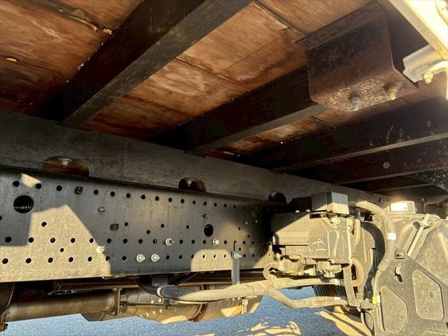 フォワード 平ボディー　自社レンタＵＰ　標準巾　パブコ　６ＭＴ　２１０ｐｓ　積載３．９ｔ（18枚目）